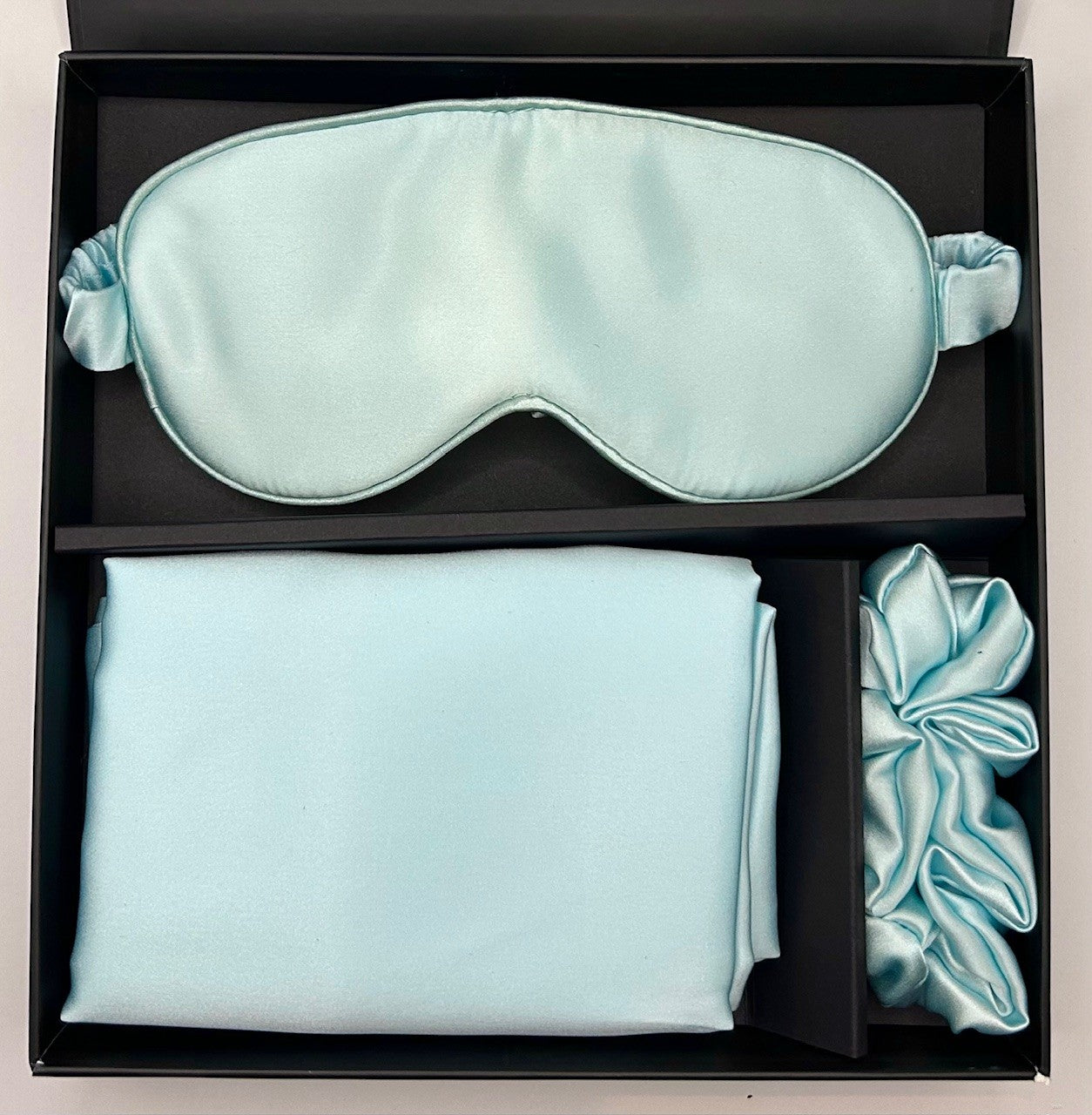 100% Mulberry Silk Gift Set with Eye Mask, Pillow Case and Scrunchie